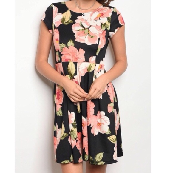 Multi Color Floral Print Skater Dress Size S - Picture 2 of 4